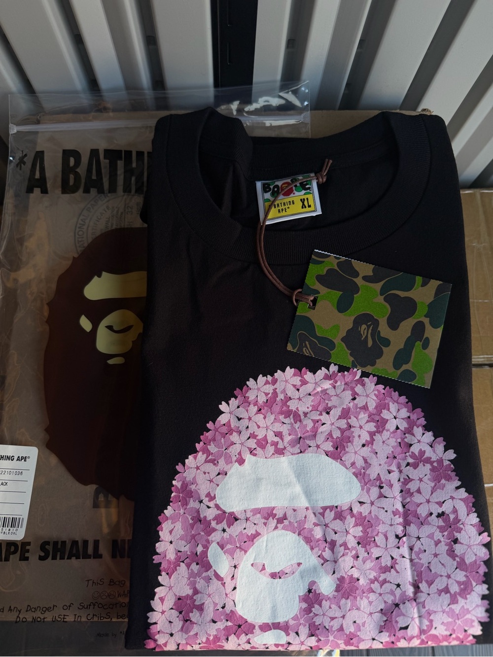Bape Sakura black tee XL